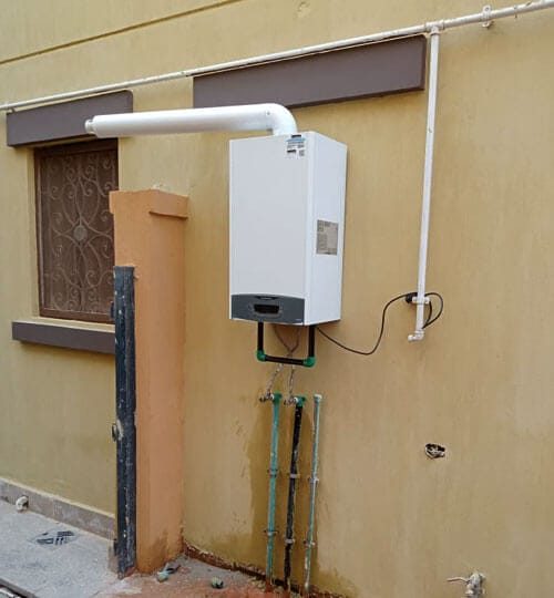 Ariston-wall-mounted-gas-boiler-HEATOCITY